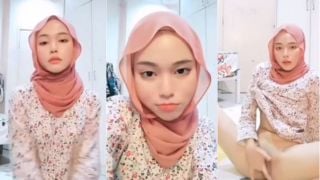 Ukhti Cantik Imut Ternyata Doyan Colmek